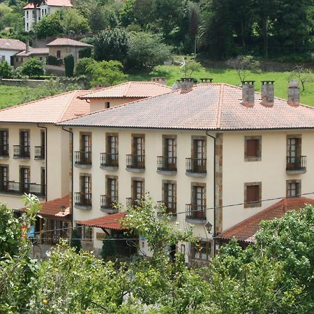 Hotel Valle Las Luiñas Soto de Luiña Exterior foto