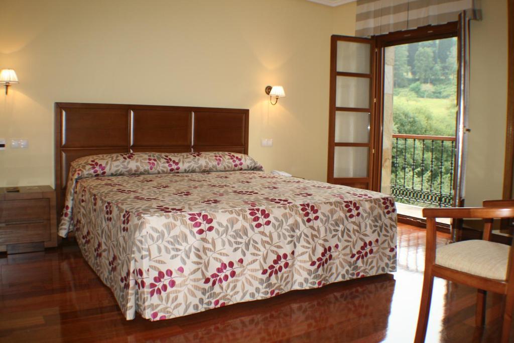 Hotel Valle Las Luiñas Soto de Luiña Habitación foto