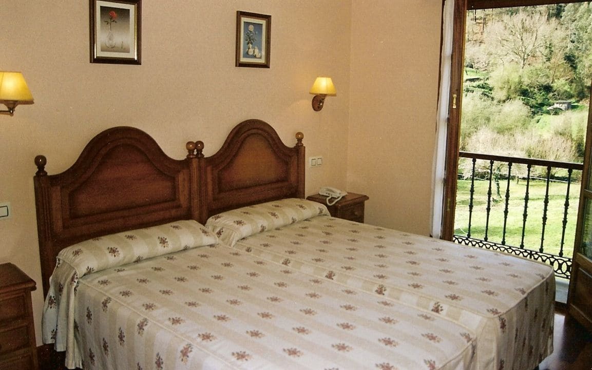 Hotel Valle Las Luiñas Soto de Luiña Exterior foto
